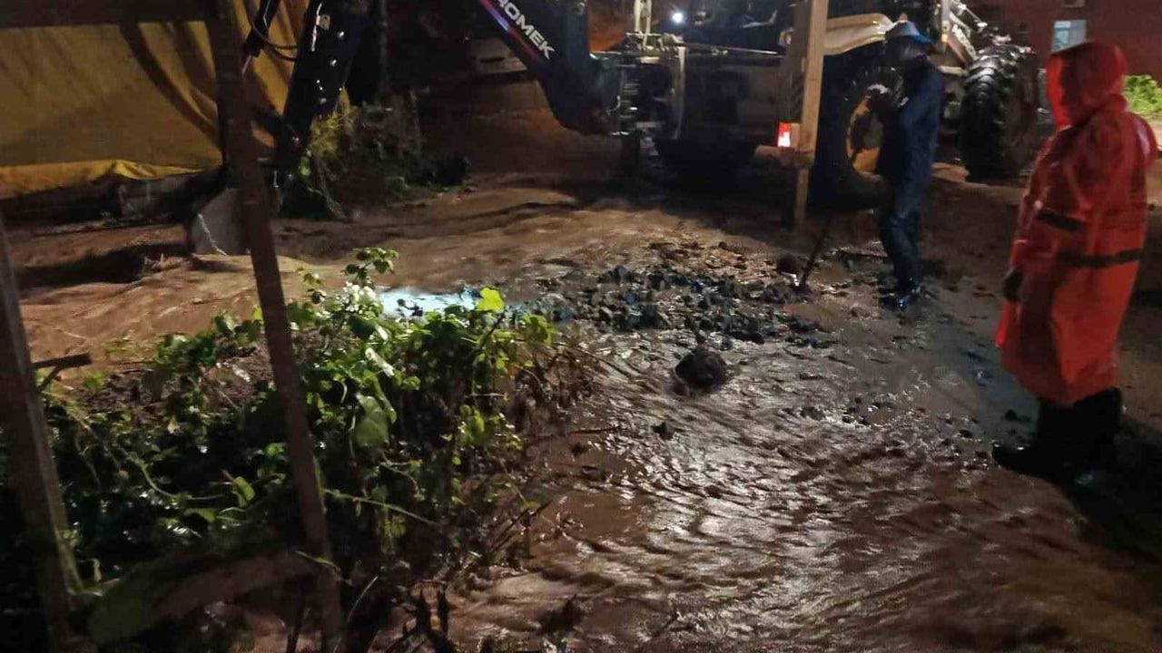 Giresun’da sağanak sonrası altyapı hasarı ve kurtarma seferberliği