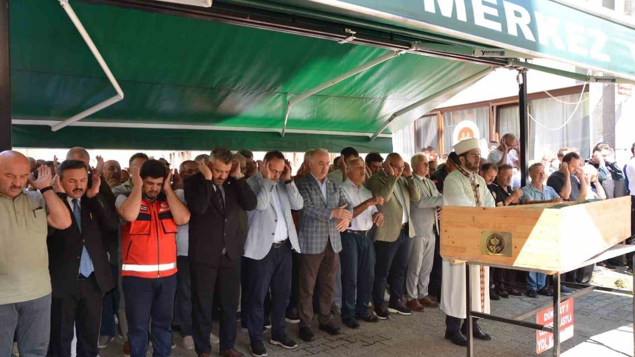 Giresun’da sele kapılan Mehmet Akkaya son yolculuğuna uğurlandı
