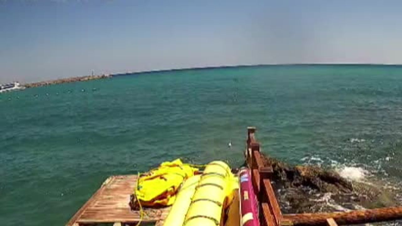 Girne açıklarında batan feribotun limandan ayrılış anları kameralarda