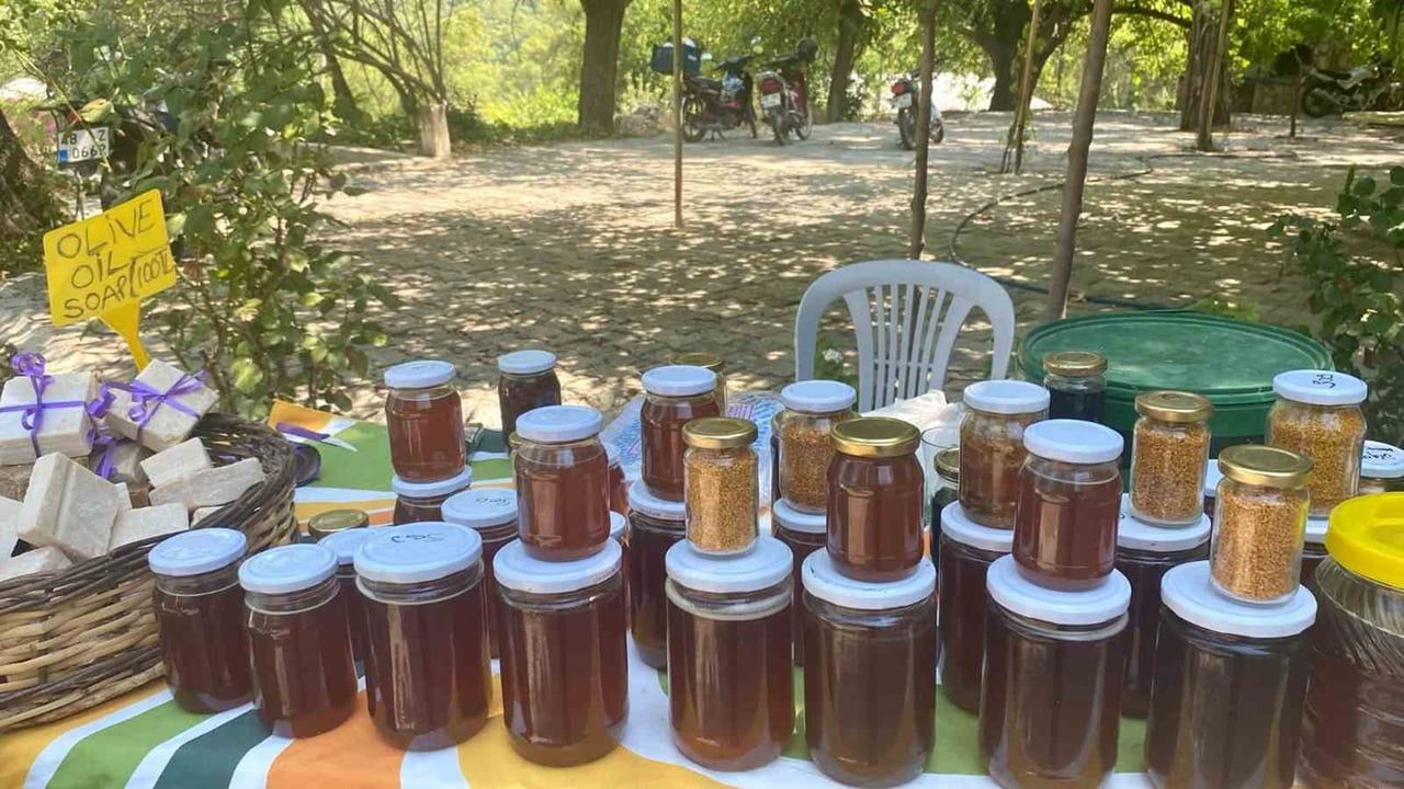Gökbel'de kurulan üretici kadın pazarı kırsal ekonomiye hareket getirdi