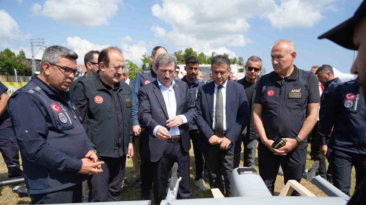 Gökteki yardım: AFAD ıha ve dronlarla yüzlerce kişiye ulaştı