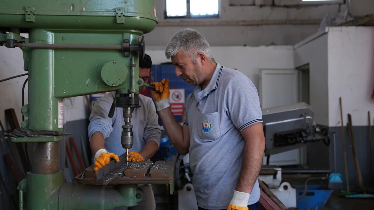 Gölbaşı'nın atölye ağı hem bütçeyi hem hizmeti güçlendiriyor