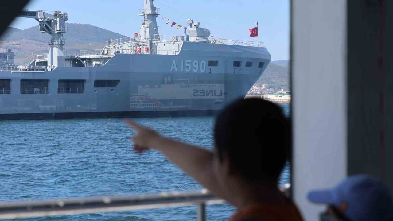 Gölcük'te TEKNOFEST Mavi Vatan'a deniz ve ring seferleriyle ücretsiz ulaşım