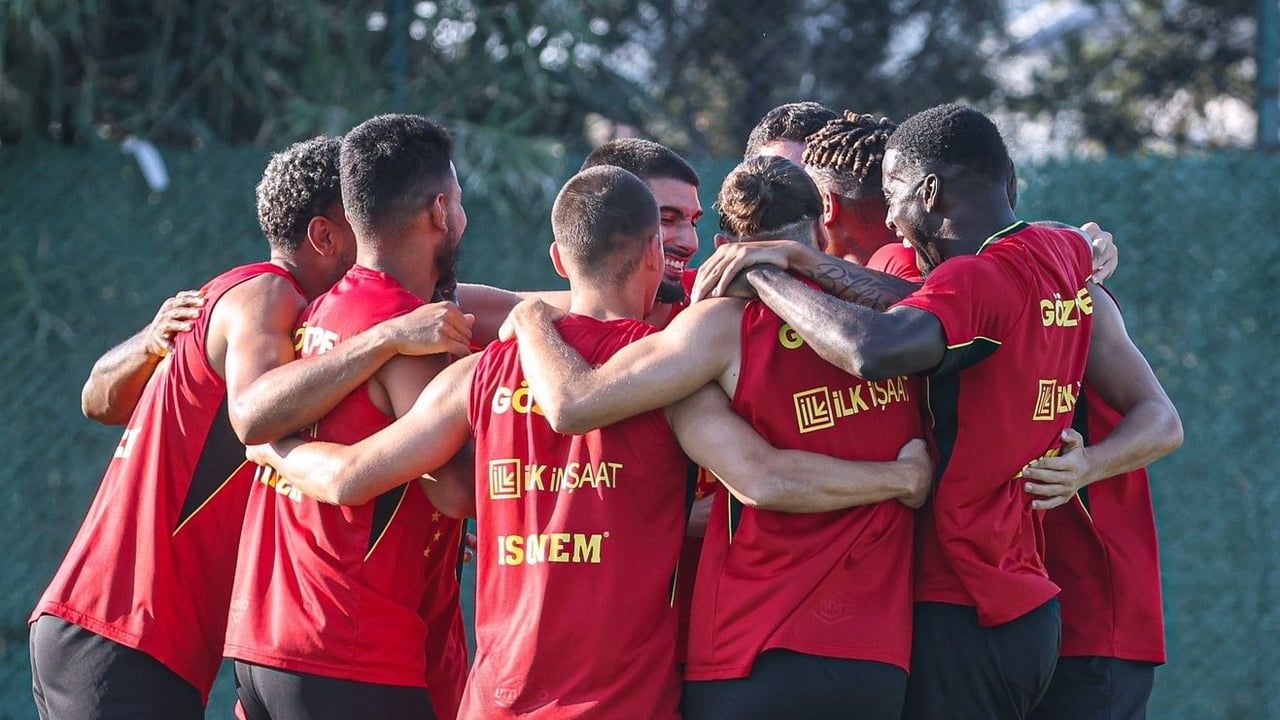 Göztepe gençliği takım kimliğine dönüştürüyor