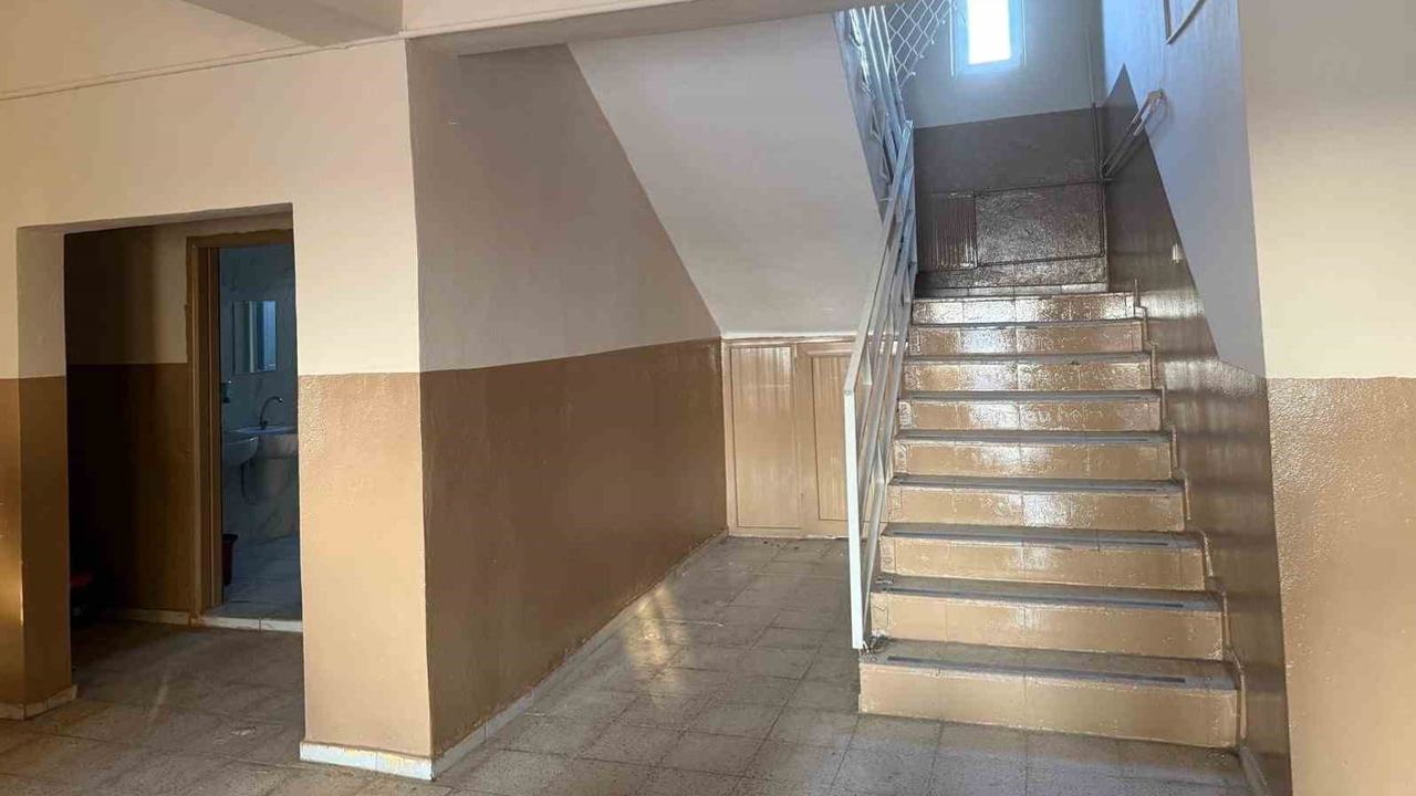 Güçlükonak’ta okullar yeni döneme kapsamlı bakım çalışmasıyla hazırlanıyor