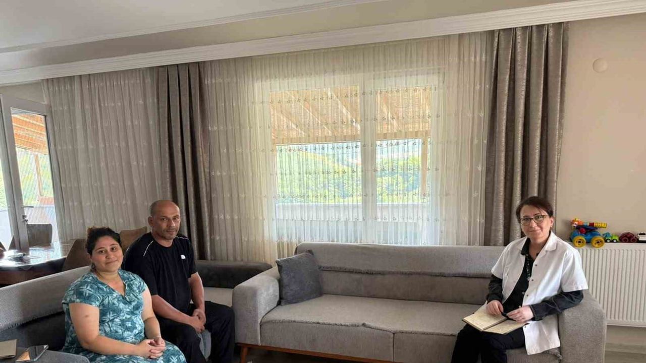 Gümüşova'da anne ve bebek sağlığına ev ziyaretiyle destek