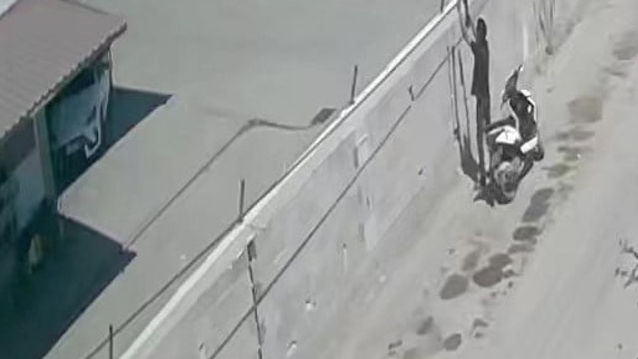 Gündüz vakti kablo hırsızlığı Adana mahallesinde interneti felç etti