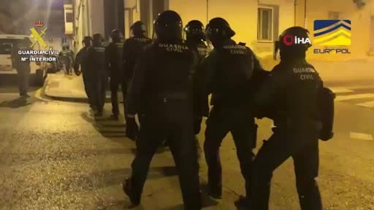 Güney Amerika'dan Avrupa'ya uzanan şebekeye darbe: 21 ton kokain ele geçirildi