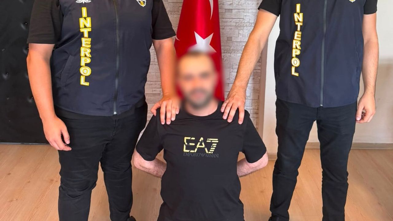 Gürcistan'dan getirilen iki organize suç liderinin iadesi tamamlandı
