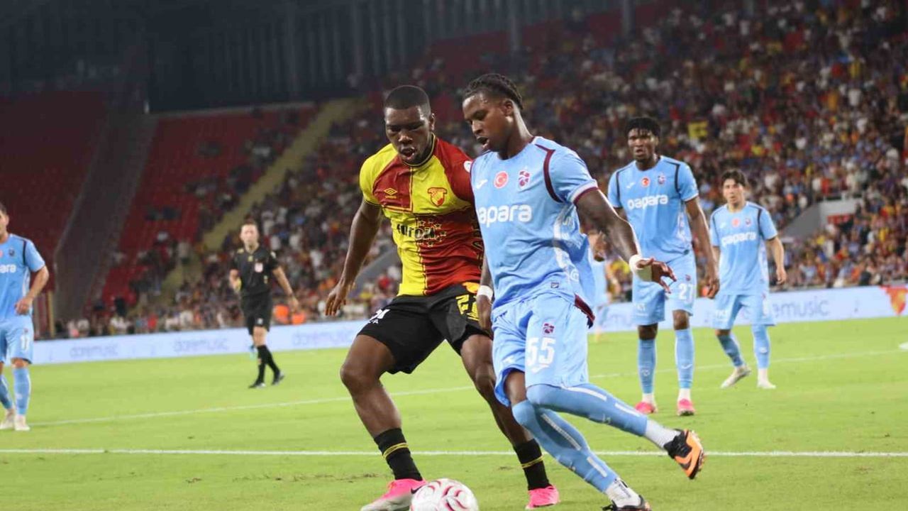 Gürsel Aksel'de jübile coşkusu: Göztepe hazırlık maçında Trabzonspor'u 2-1 mağlup etti