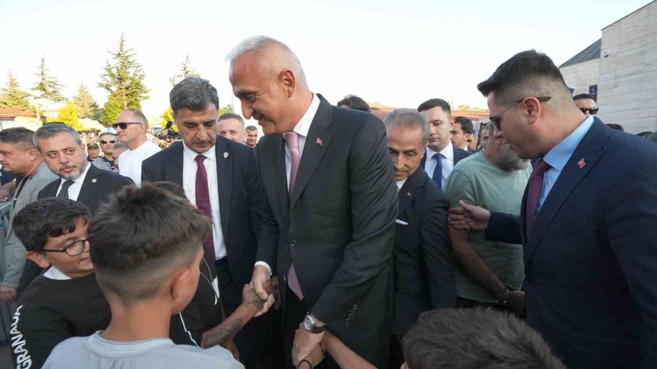 Hacı Bektaş Veli mirası birlik çağrısıyla günümüze reçete sunuyor