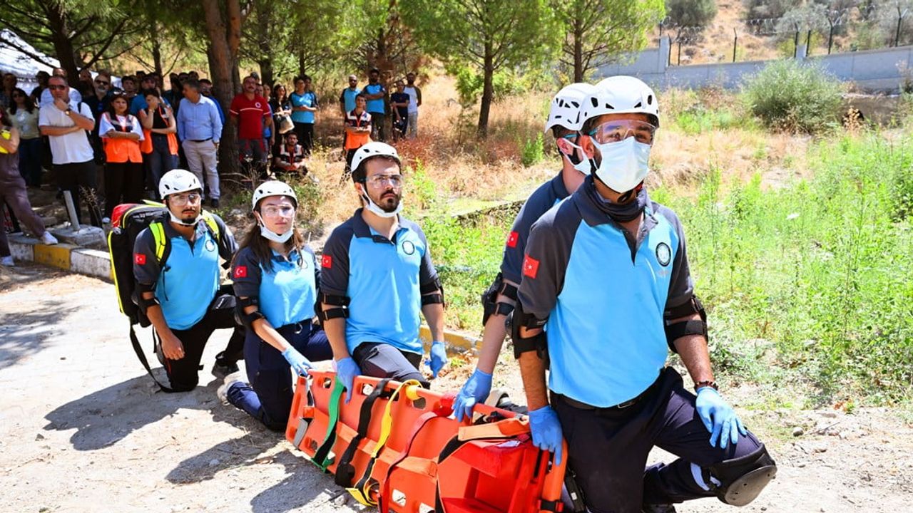 Hafsa Sultan Hastanesi ev sahipliğinde UMKE sempozyumu sahayı ve akademiyi birleştirdi
