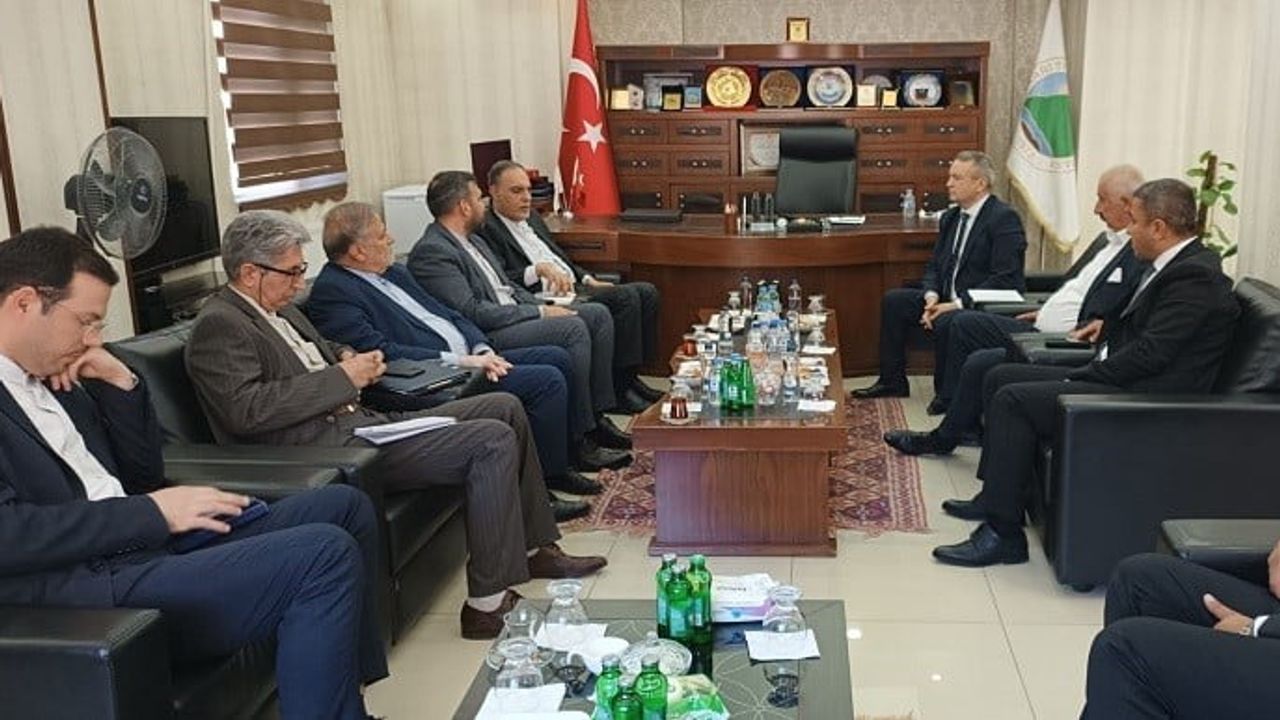 Hakkâri'de sınır ticareti ve ortak yatırımlar için İran heyetiyle görüşmeler yapıldı