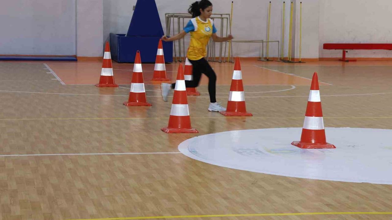 Haliliye gençleri BESYO ve PMYO sınavlarına belediye desteğiyle hazırlıyor