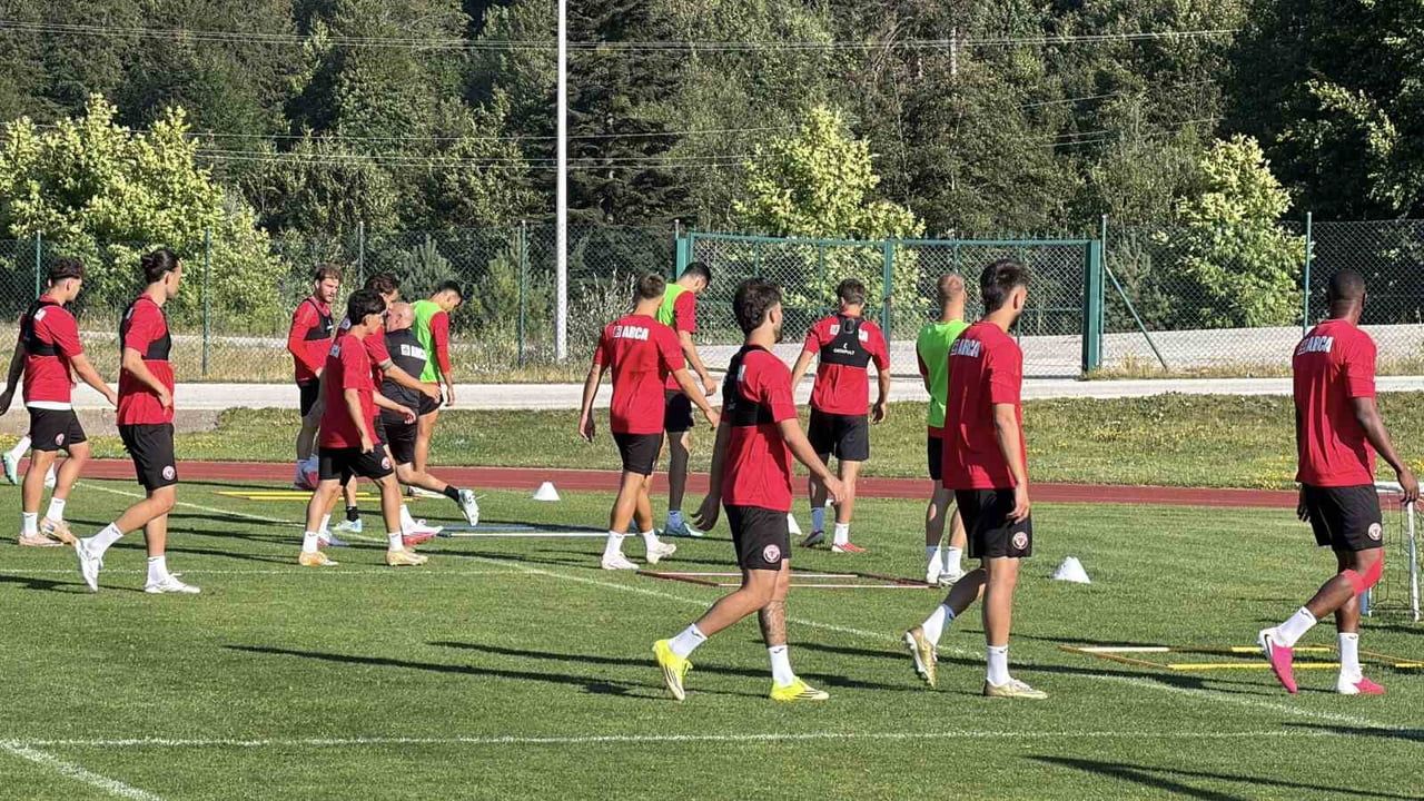 Hasan Abdulkareem Sayyid: Türkiye Süper Lig'i Suudi Arabistan, Katar ve Dubai liglerinden daha güçlü buldum