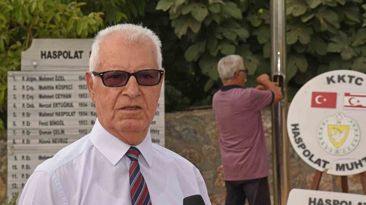 Haspolat'ta anıt önünde 15 şehide vefa
