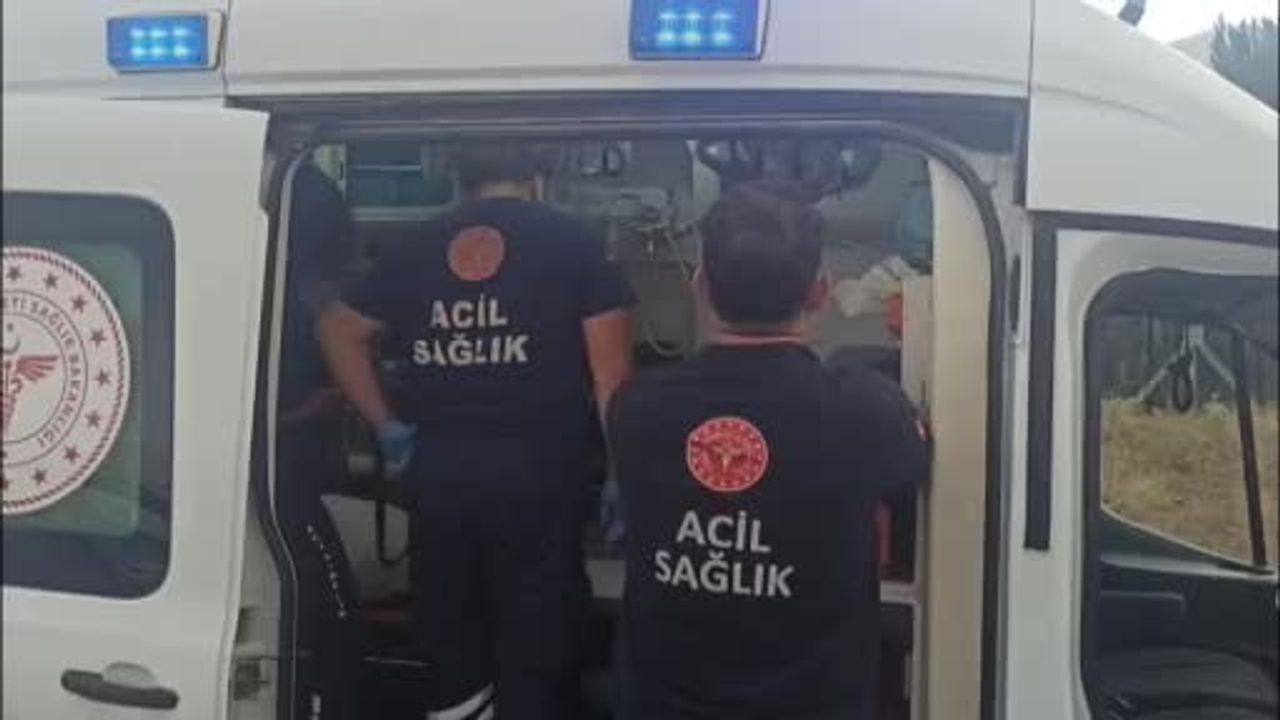 Hastane dönüşünde yoldan çıkan otomobil takla attı