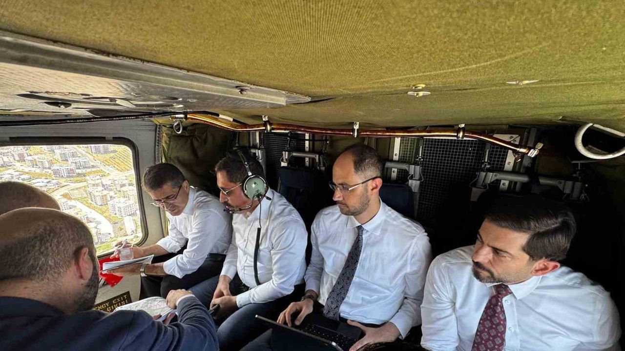 Hatay'da yeni yaşam alanları ve altyapı yatırımları havadan değerlendirildi