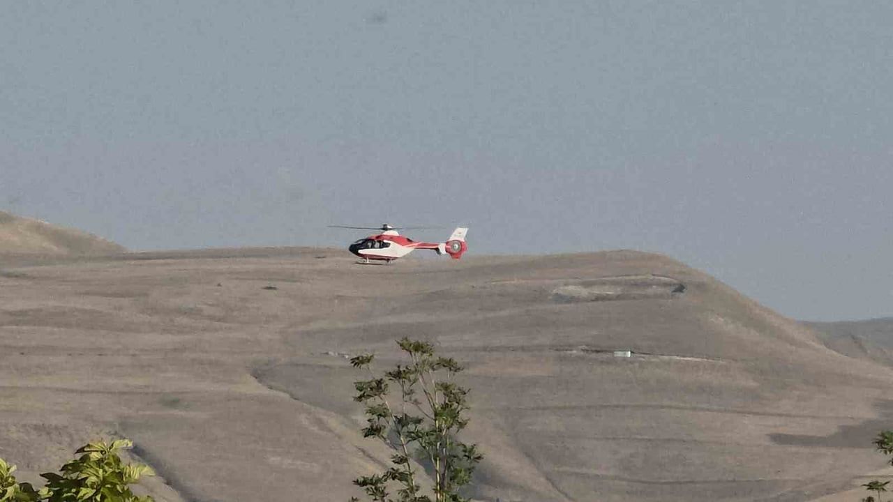 Havadan müdahale: 29 yaşındaki hamile hasta Van'a helikopterle taşındı