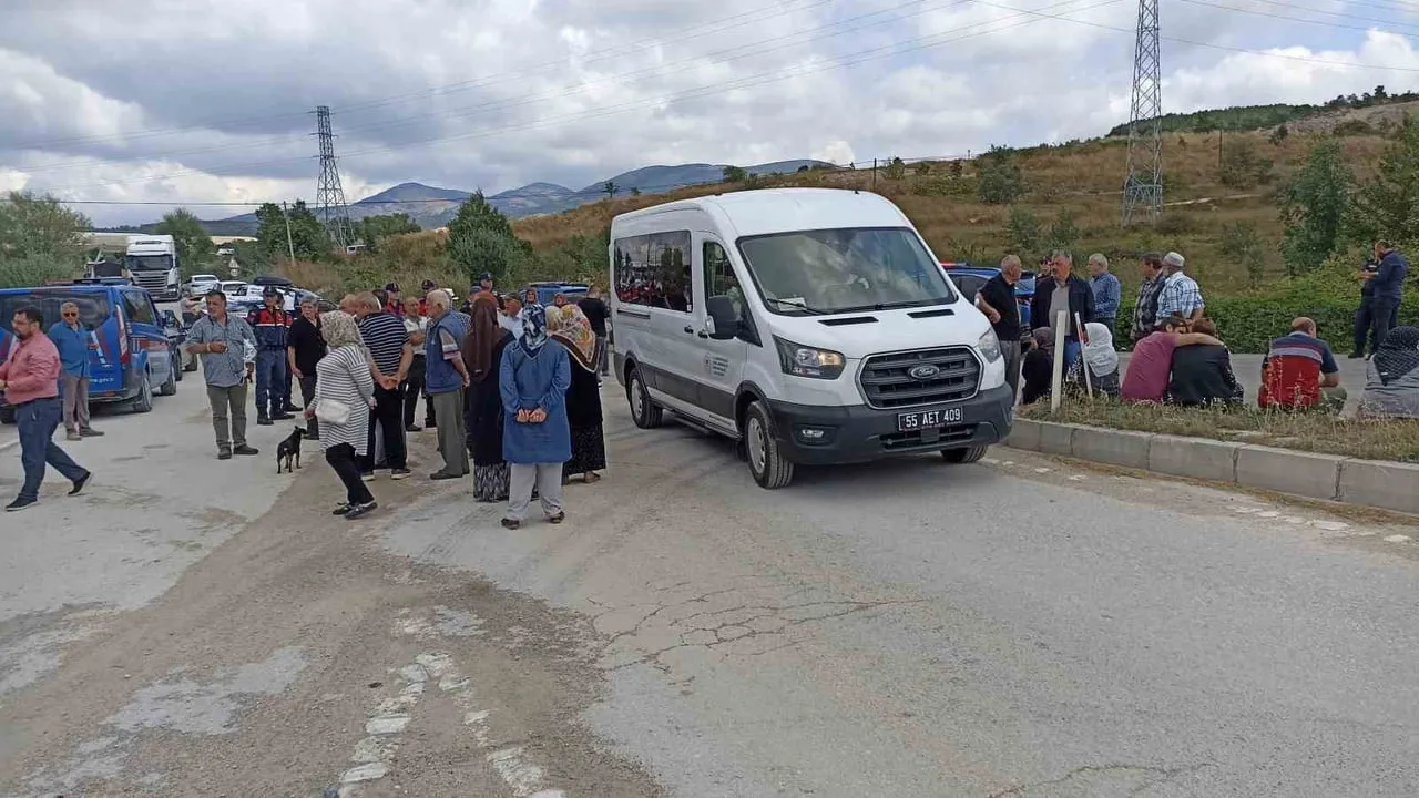 Havza'da mahalle barikatı: taş ocağı ve kırma-eleme genişlemesine itiraz
