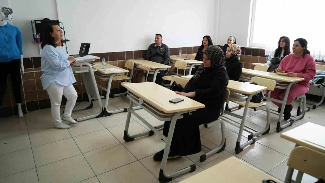 Hayat boyu öğrenmede görev almak isteyenlere: Niğde'de usta öğretici başvuruları başladı