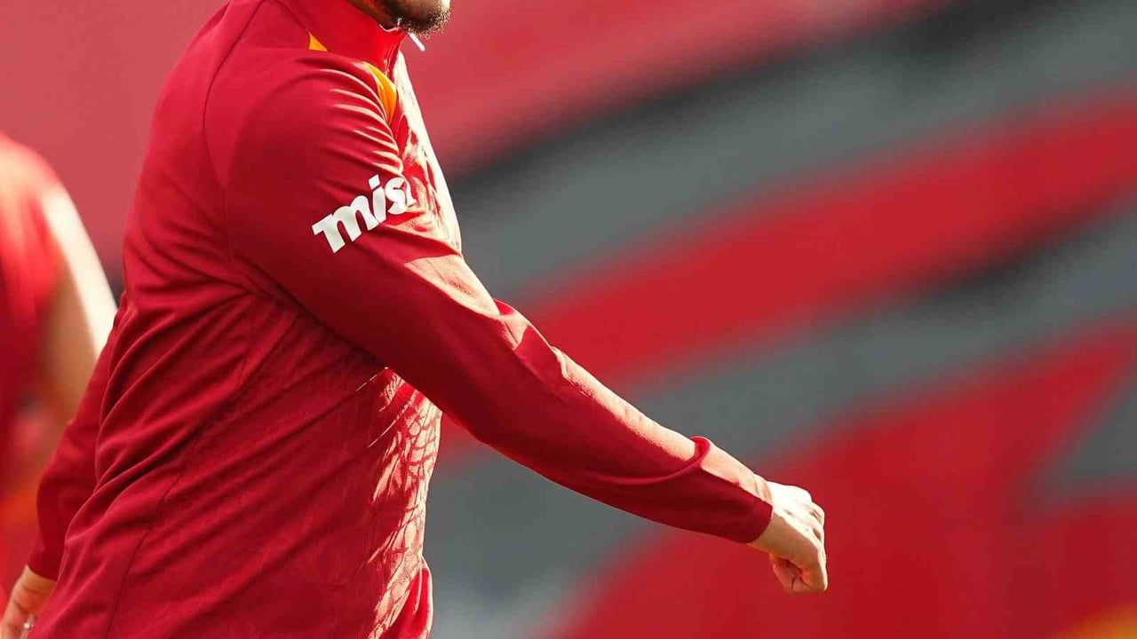 Hazırlıklar hız kesmedi: Galatasaray taktik prova yaptı