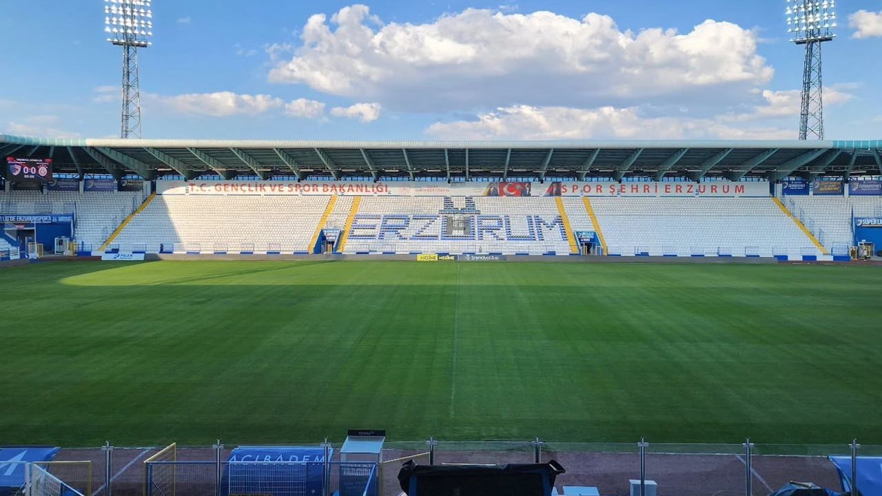 Hazırlıklar Kazım Karabekir Stadı ve Erzurum kampında hızlandı