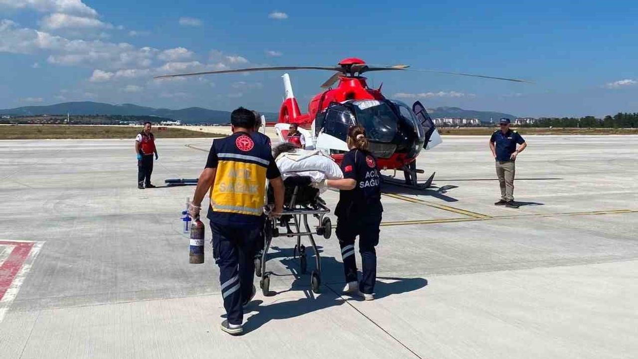 Helikopter ambulans hızlı müdahaleyle 72 yaşındaki inme hastasını Ankara'ya taşıdı
