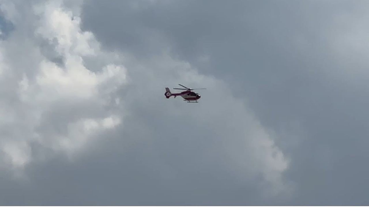 Helikopter ambulansla zamanında müdahale: Derecik'ten Yüksekova'ya 83 yaşındaki hasta sevk edildi