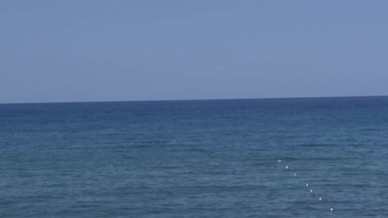 Hızlı müdahale Girne açıklarında su sporları hocası en az 100 kişiyi kurtardı