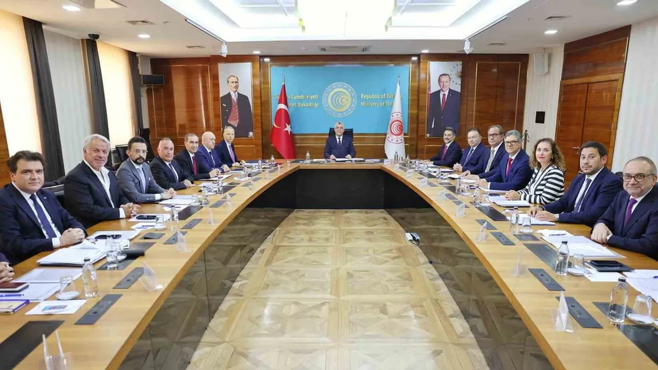 Hizmet ihracatında yeni rekor: 2025'te 122,6 milyar dolar geldi