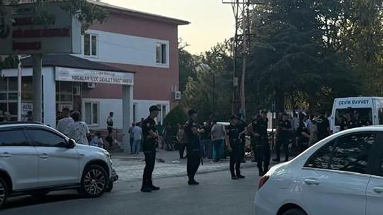 Hocalar'da arabuluculuk görüşmesi ölümle sonuçlandı: baba oğlunu korumak için ateş açtı