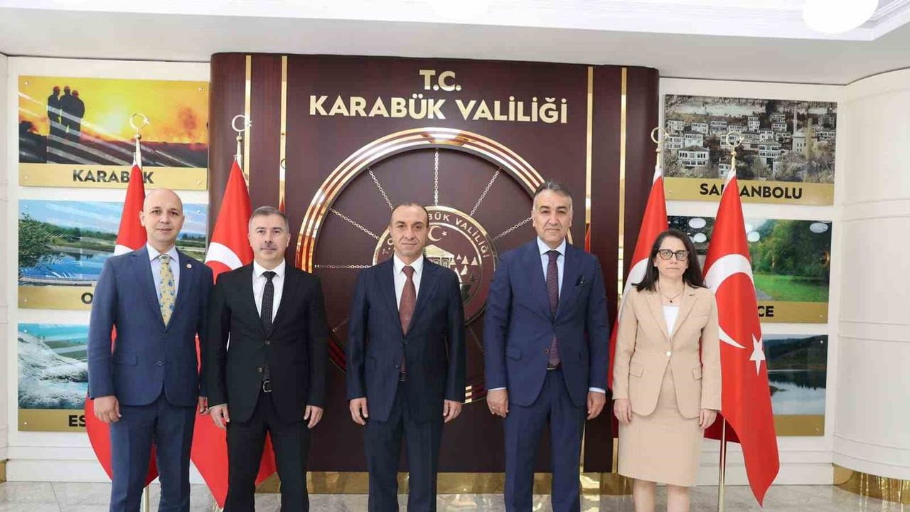 HSK üyesi Sait Özdemir'den vali Çağatay'a nezaket ziyareti