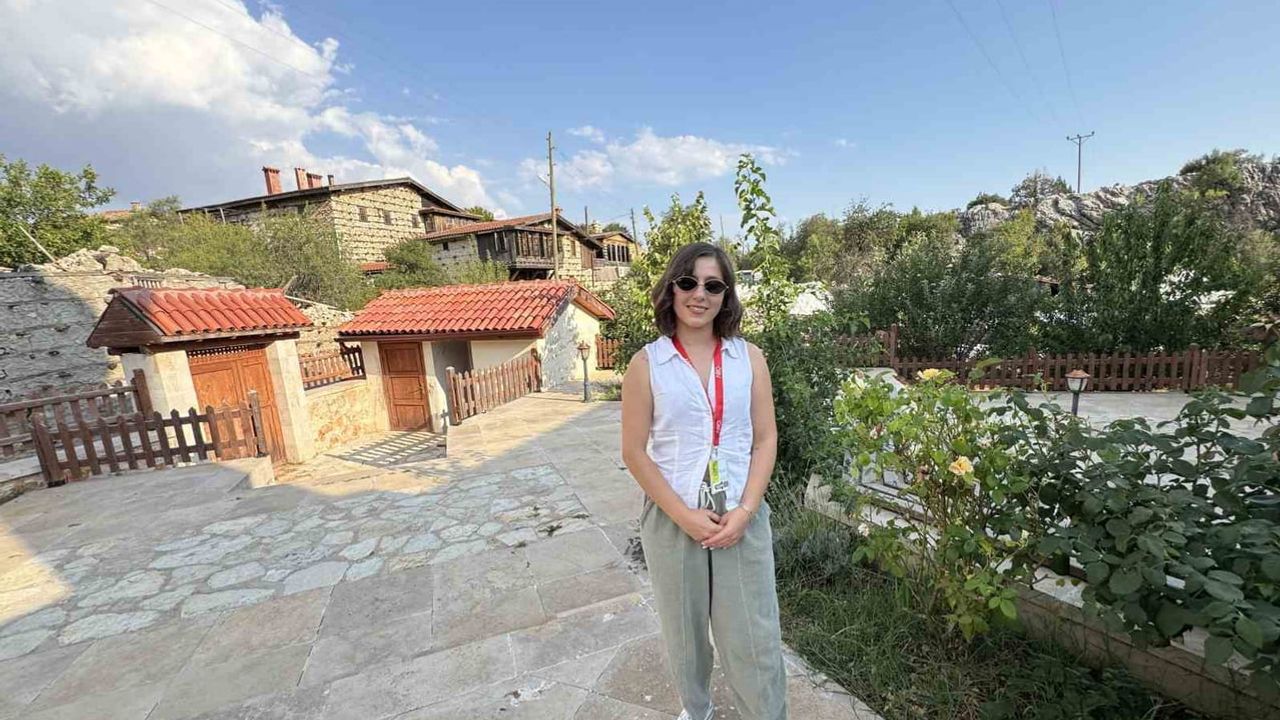 Hukuk eğitiminden tur rehberliğine dönüş: Anadolu'nun hikâyelerini anlatıyor
