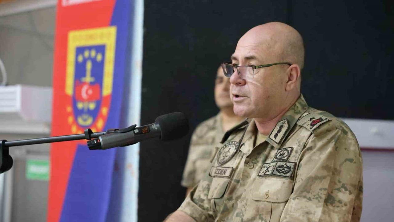 Iğdır'da jandarmada görev yükselmesi: yeni rütbeler takdim edildi