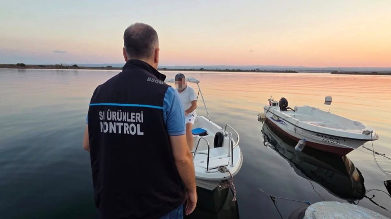 İğneada sahillerinde amatör balıkçılara mevzuat hatırlatması