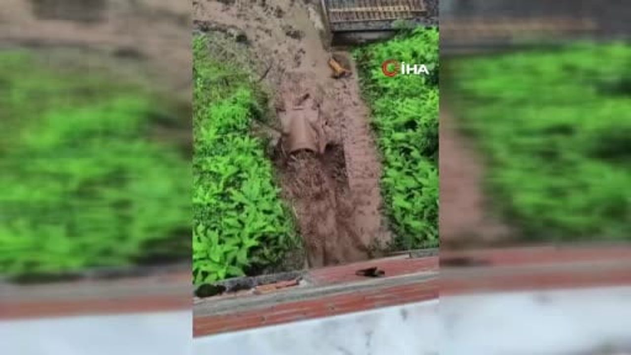 İki günlük yağışlar doğu ilçelerinde etkisini gösterdi, Rize'de 61 noktada heyelan