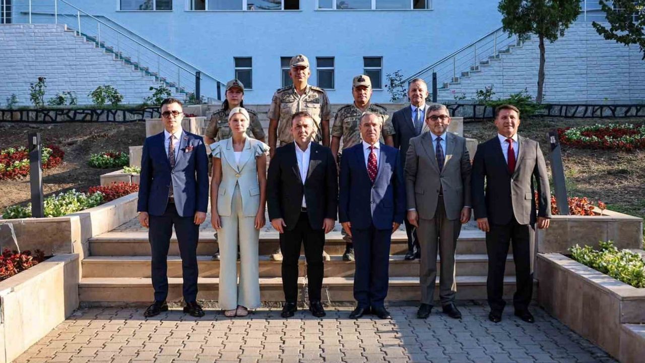 İl protokolü bir araya geldi: Tuğgeneral Yusuf Aslan’a veda