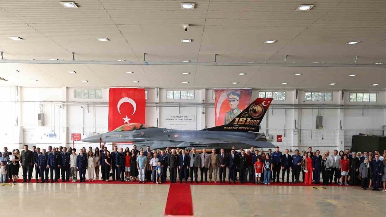 İlk Türk astronot Alper Gezeravcı tuğgeneralliğe yükseldi
