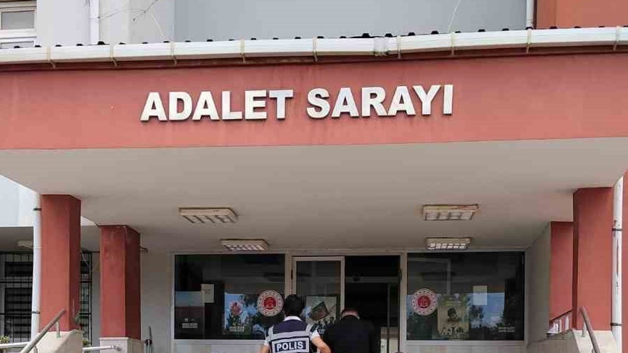 İmamoğlu’nda yol kontrolünde ele geçen 2.117 hap, 1 tutuklama