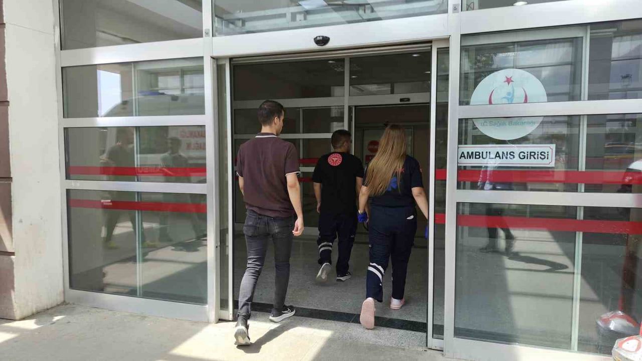 İndere TOKİ'de iş yerinde temas sonucu elektrik akımına kapılan işçi tedavi altında