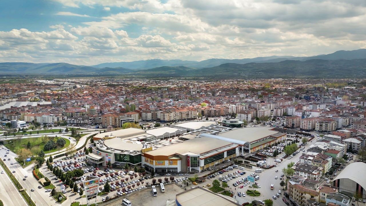 İnegöl AVM bayram meydanına dönüşüyor: 30 ağustos'ta müzik, atölye ve spor gösterileri