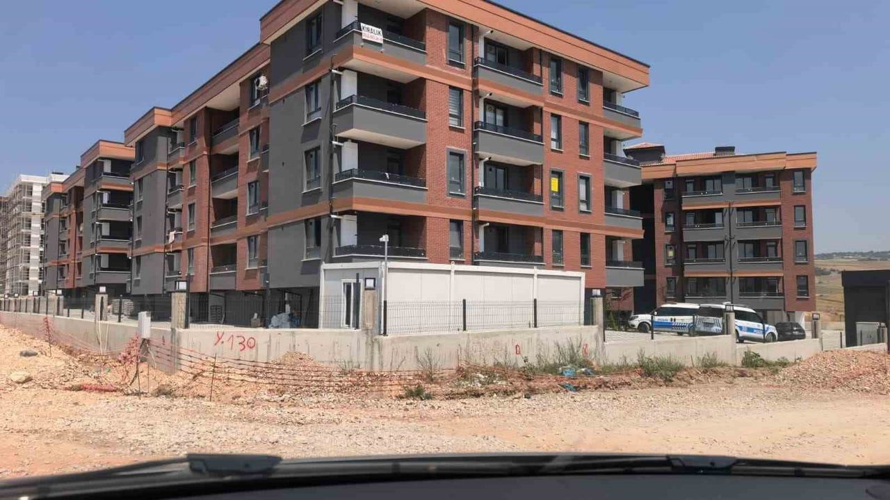 İnegöl'de 60 yaşındaki inşaat bekçisi konteynerde hayatını kaybetti