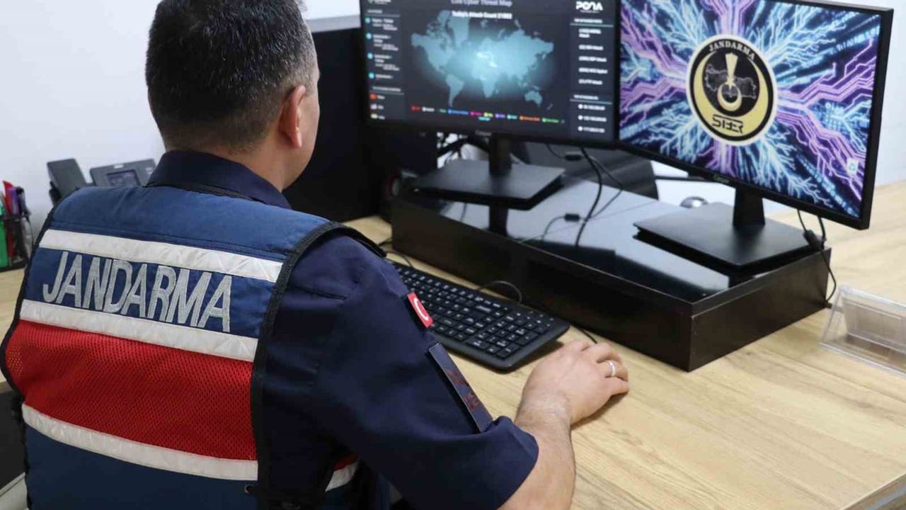 İnternet üzerinden organize dolandırıcılık: Gaziantep'te 10 tutuklama