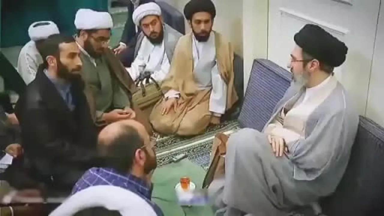 İran'dan ilk görüntüler: Mücteba Hamaney ders verirken yayımlandı
