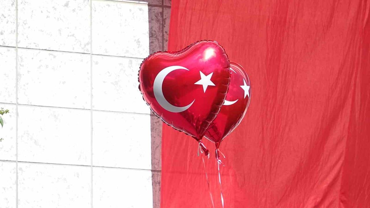 Isparta'da zafer coşkusu: 104. yıl kutlamaları meydanda buluştu