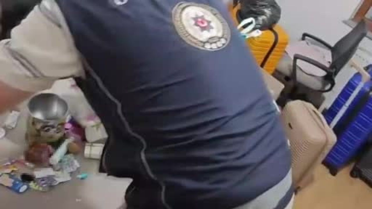 İstanbul'da TikTok yayınlarıyla kadınları alıkoyan şebeke çökertildi