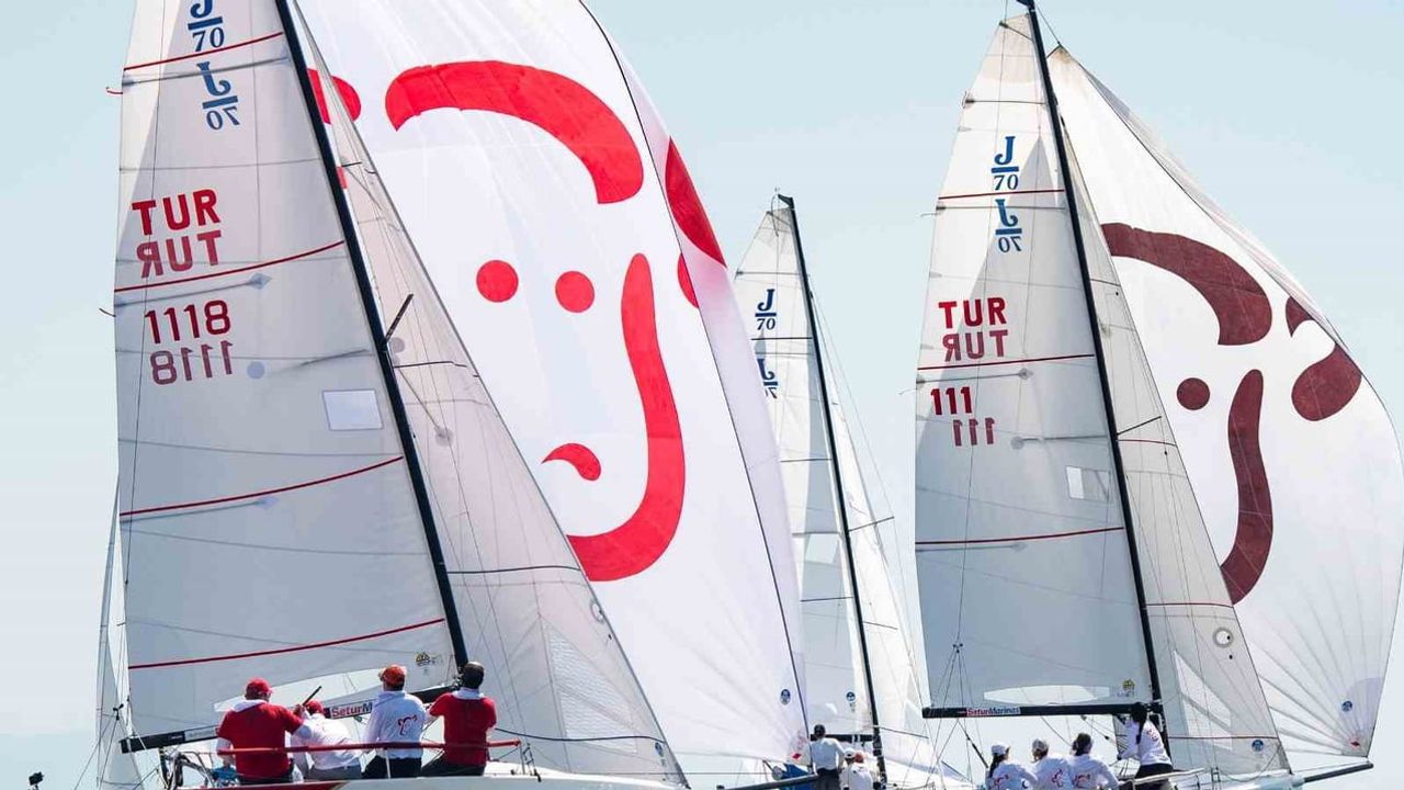 İstanbul rüzgârı yarışa hazırlanıyor: 14. TAYK-Eker Olympos Regatta başlıyor