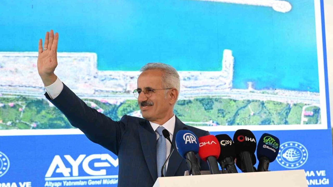 İyidere limanı Rize'nin ticaret yollarını güçlendiriyor