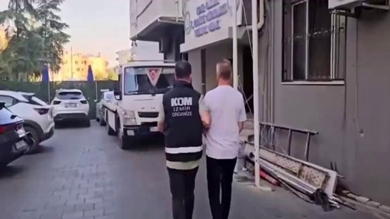 İzmir'de sosyal medyada şiddeti meşrulaştıran paylaşımlara operasyon: üç kişi tutuklandı